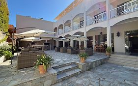 Benitses Arches Hotel